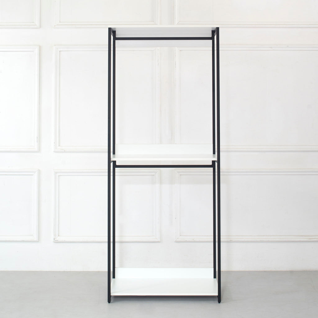 Fiona - Walk In Closet With Shelves