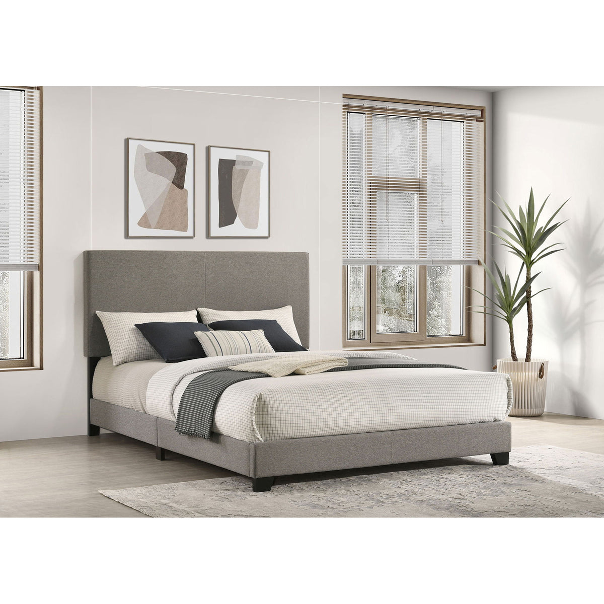 Efram - Panel Bed