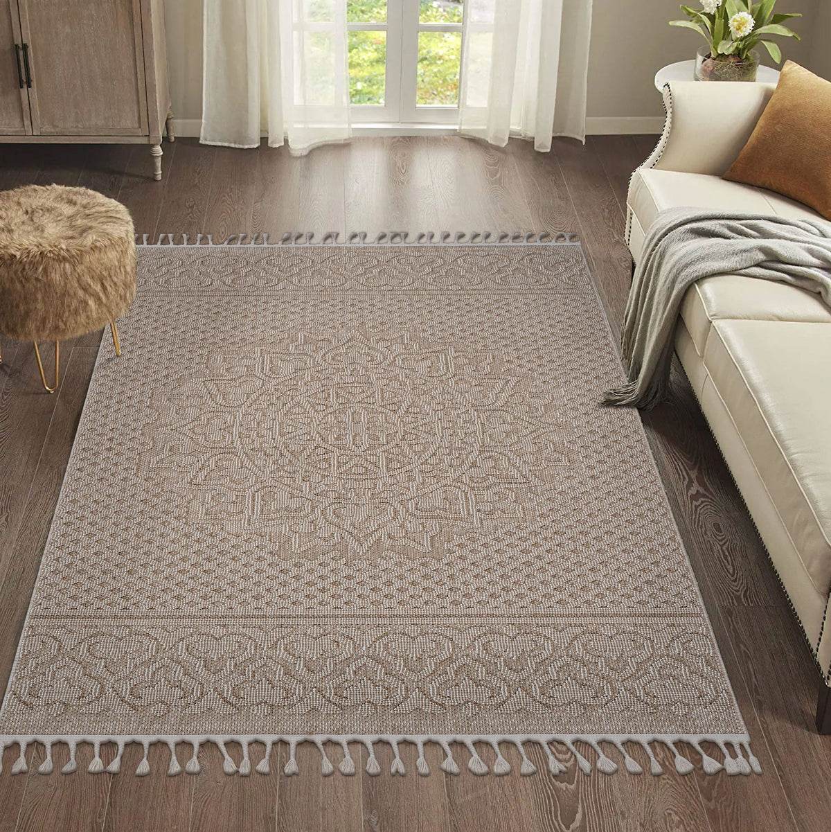 Guros - 6' X 9' Medallion Indoor / Outdoor Area Rug - Beige