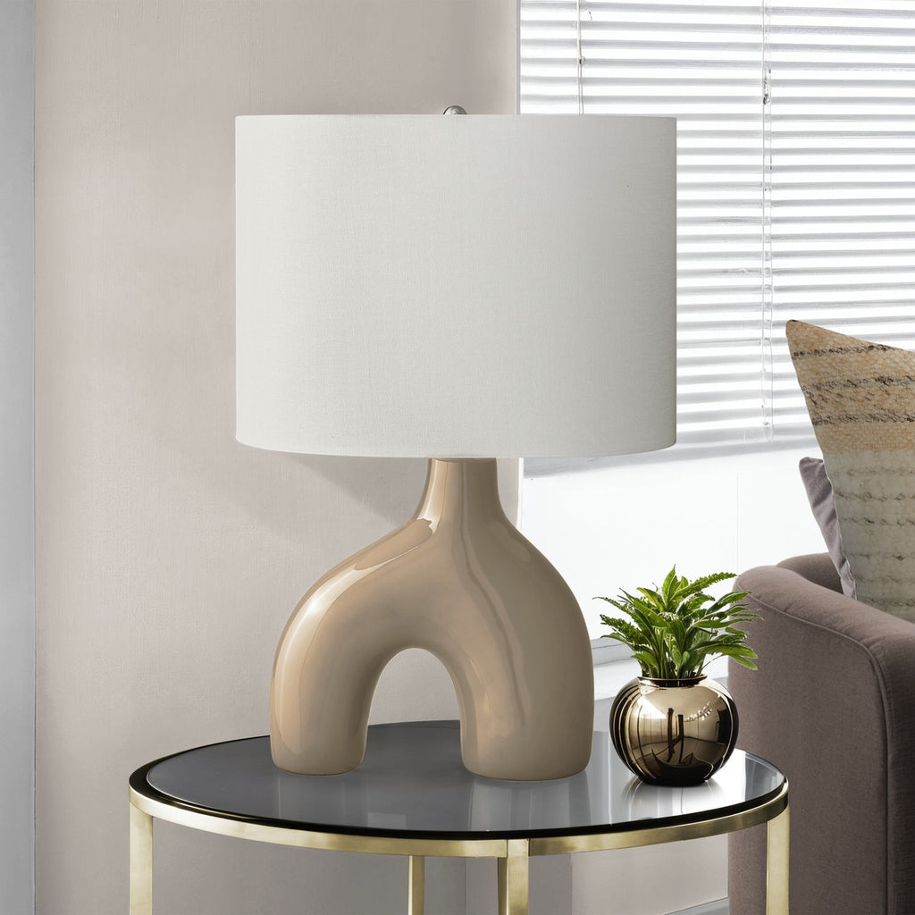 Contemporary Table Lamp With Shade